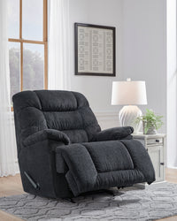 Bridgetrail Manaul Rocker Recliner | Charcoal