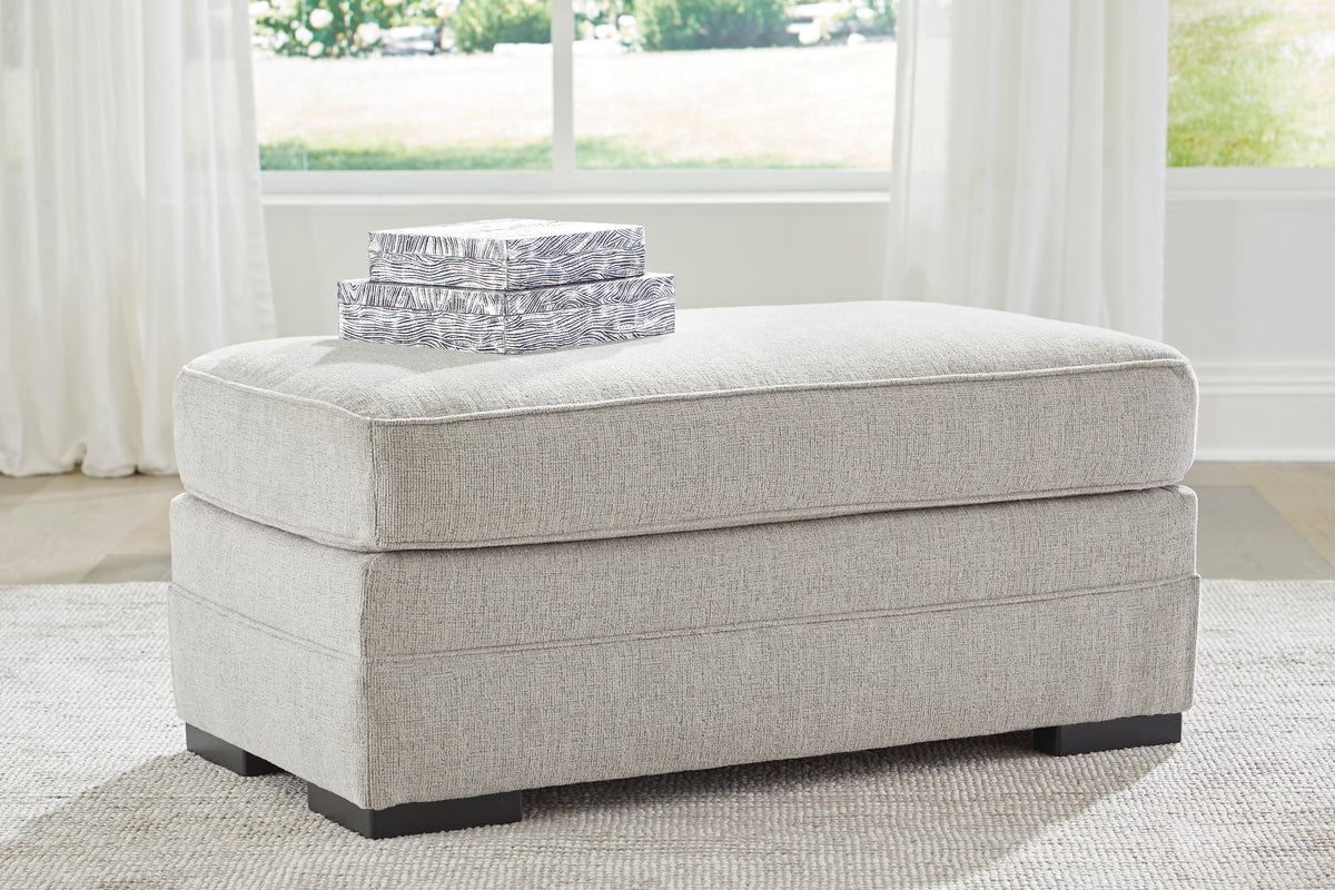 Evita Ottoman