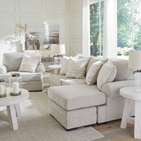 Evita Chaise Lounge