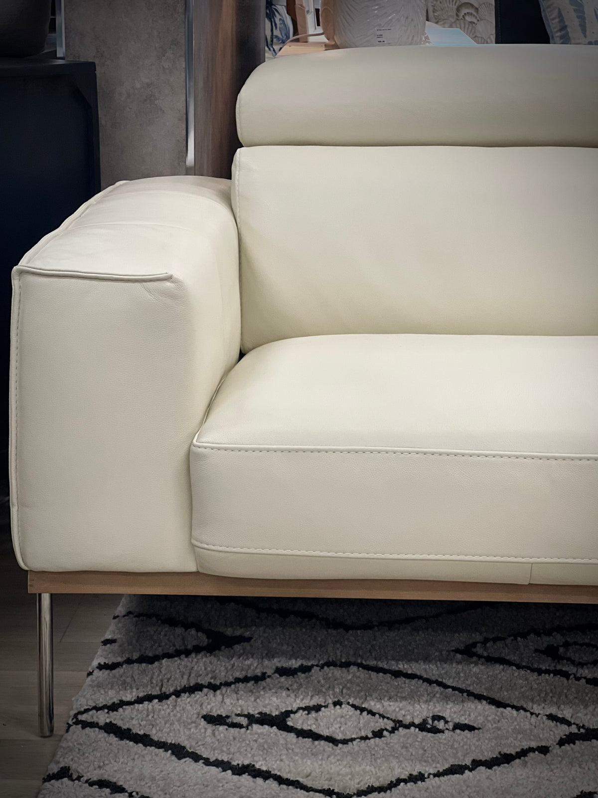 Artemis 3 Seater RHF Chaise - China White