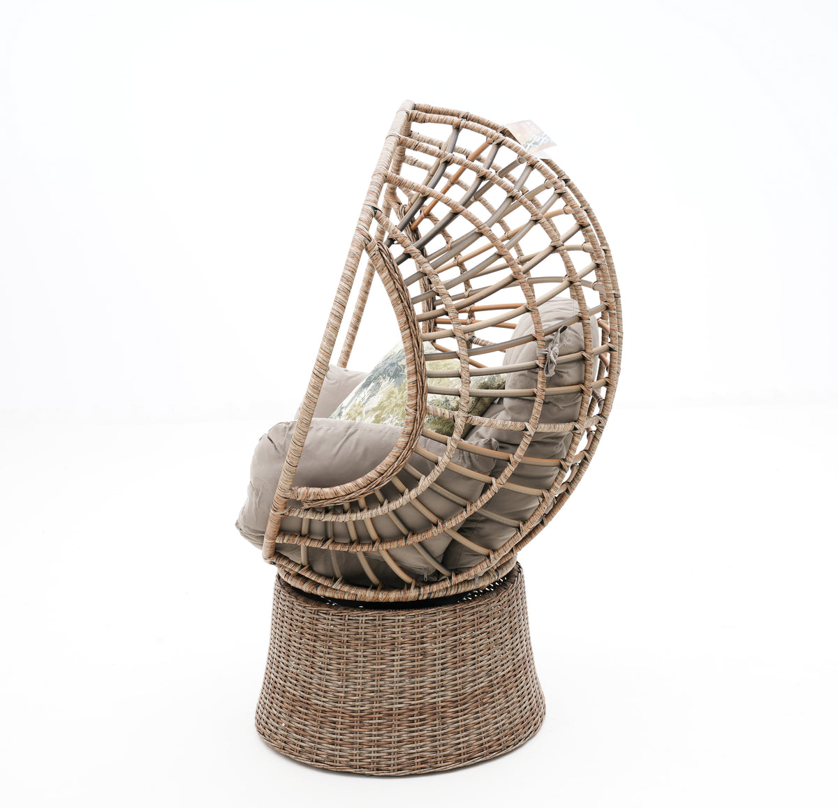 Robin Swival Chair