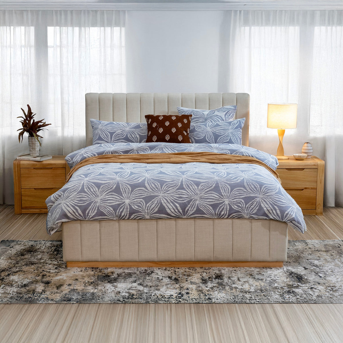 Portsea Gas Lift Bed