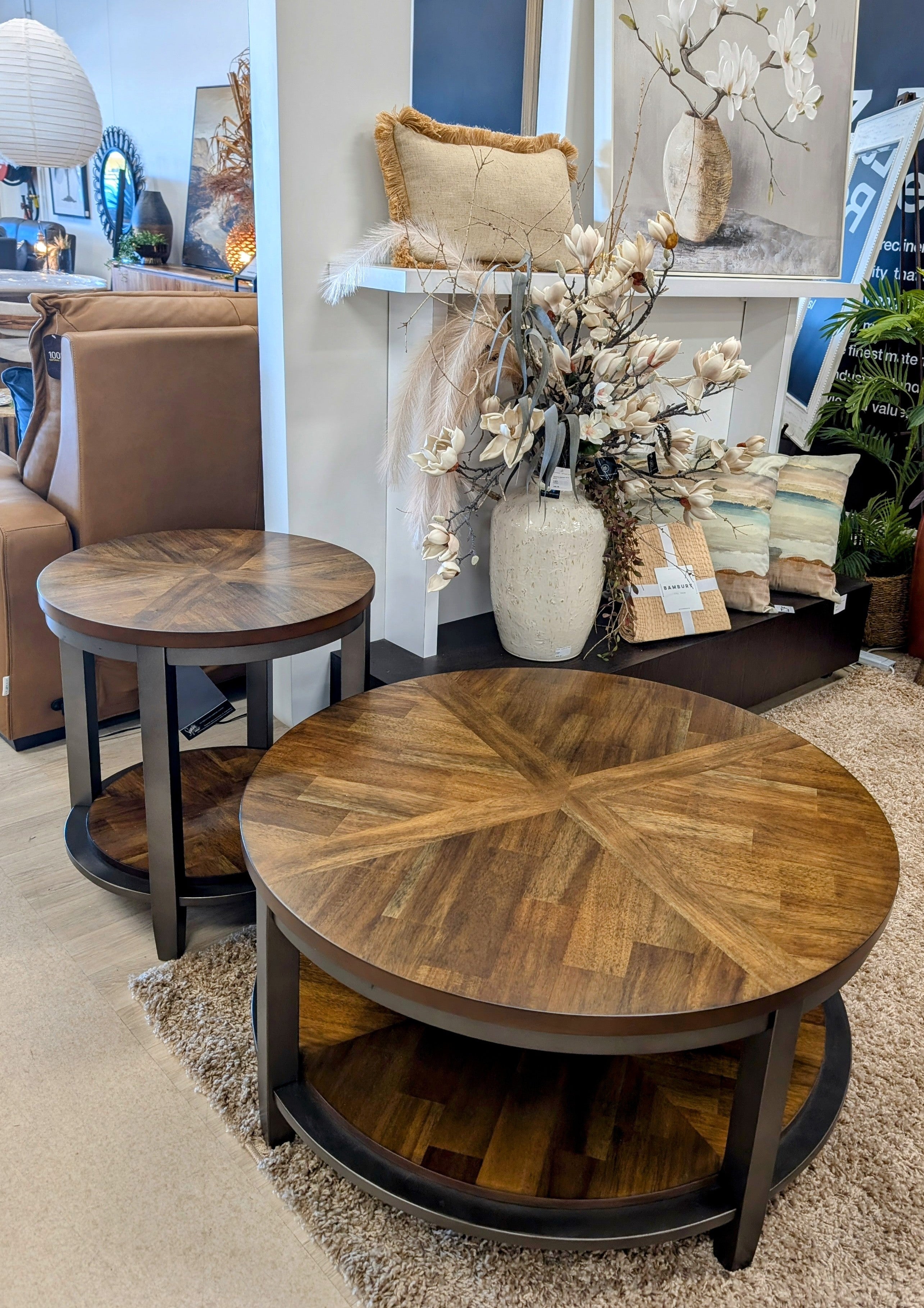 Roybeck Coffee shops Table MacLeod