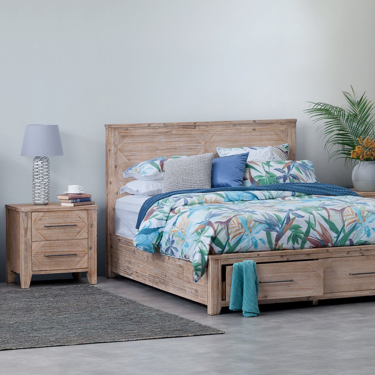 Santa Fe Bed with Storage