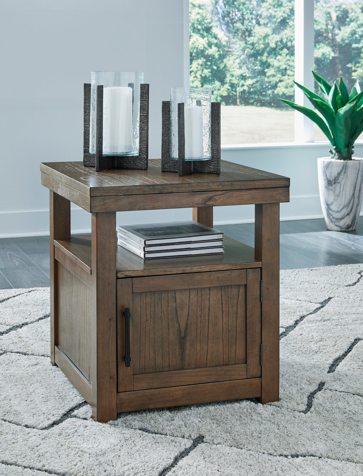 Argyle Lamp Table
