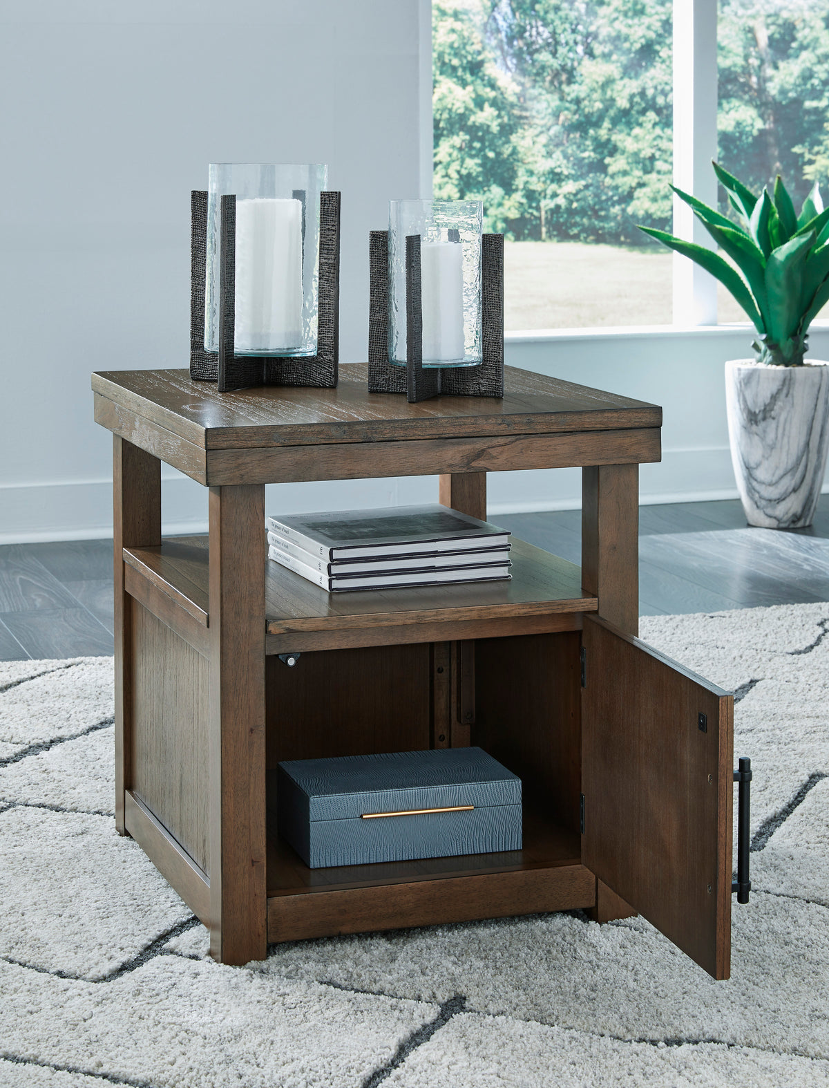 Argyle Lamp Table
