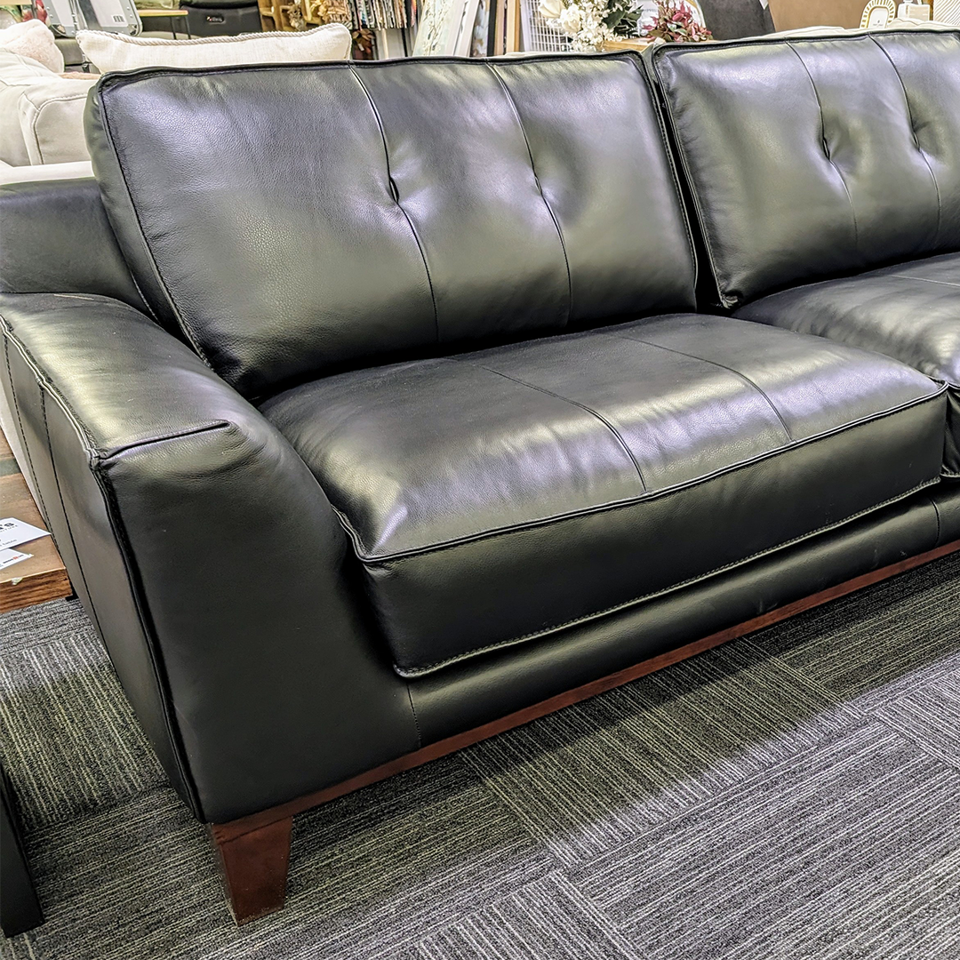 Roberto 3.5 Seater (Timber Leg) - Bellagio Black